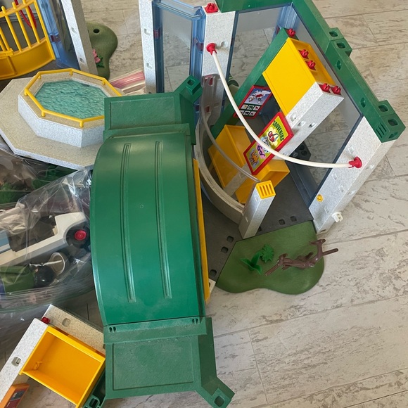 Huge Playmobil zoo set with tons of extra - Picture 9 of 10